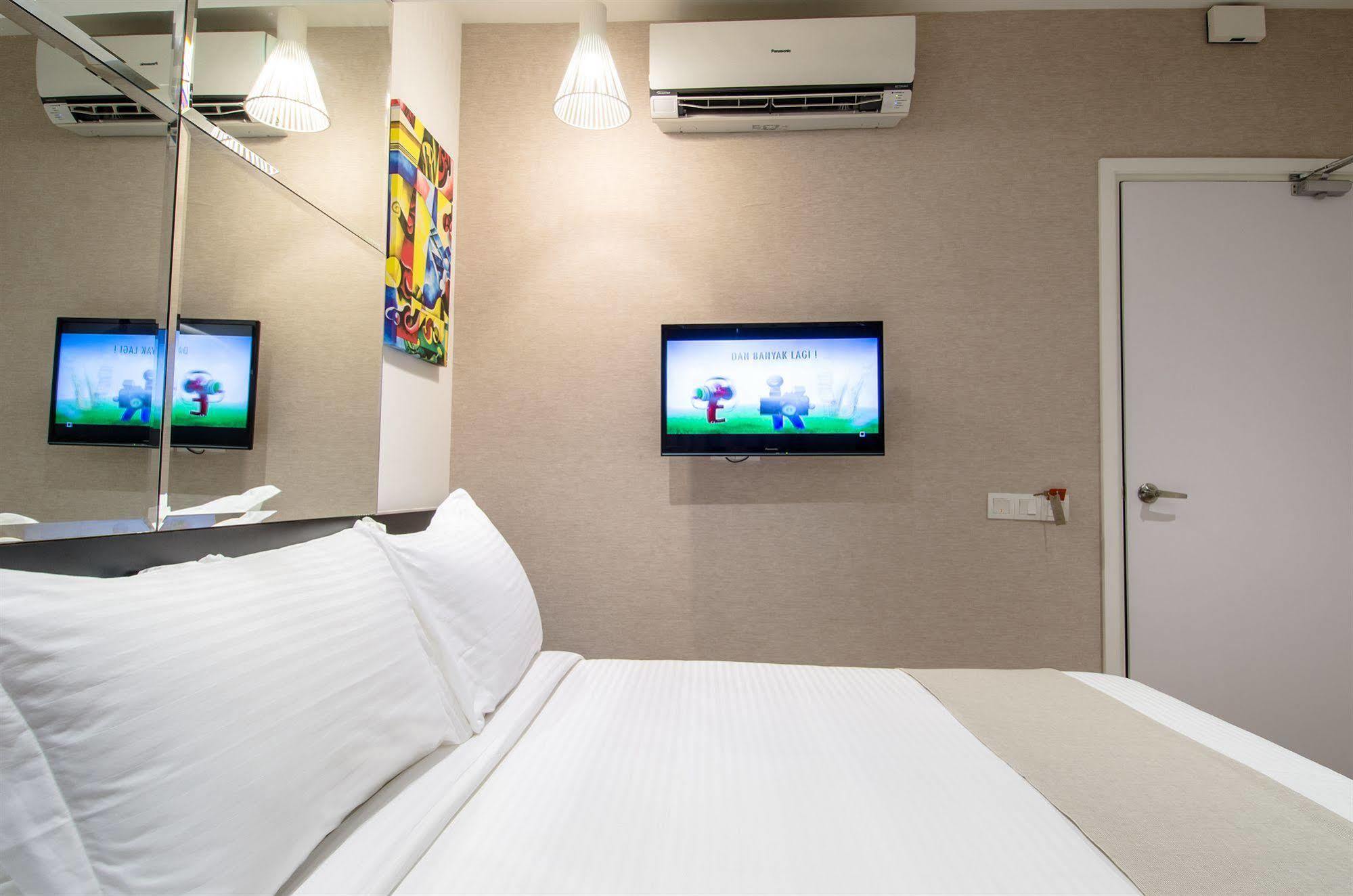 12FLY Hotel Kuala Lumpur Bagian luar foto